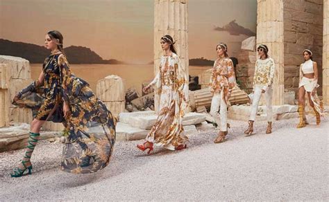 chanel brings ancient greece to paris|Chanel cruise ancient Greece pictures.